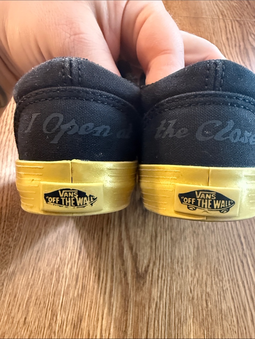 Vans toddler US 7T Harry Potter Golden Snitch Velcro Skate Sneakers - Picture 2 of 4